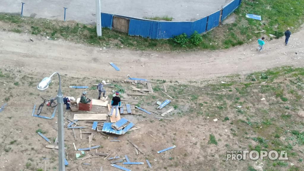 В Чебоксарах после жалобы за один день восстановили хоккейный корт