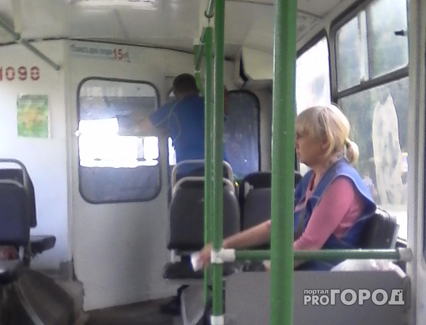 В Новочебоксарске "заяц" напал с кулаками на водителя троллейбуса