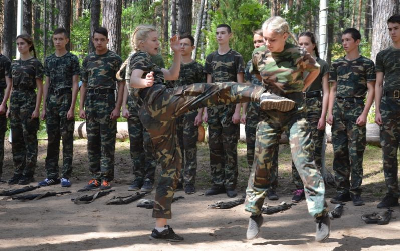 Подростки живут в лесах Чувашии и борются за звание юного спецназовца