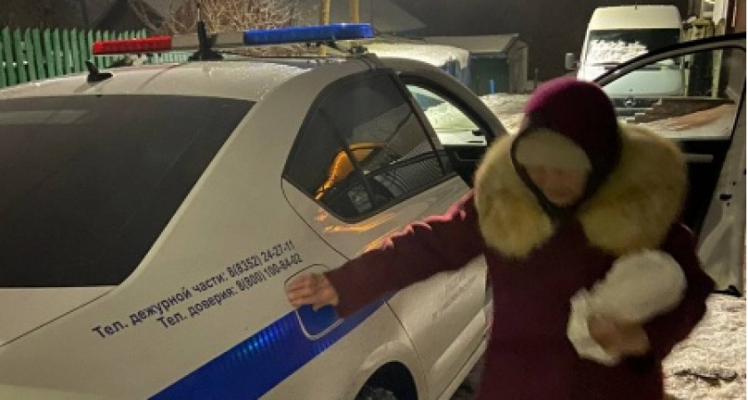 В Чувашии полицейские спасли чебоксарку, которая потеряла память и стояла посреди дороги