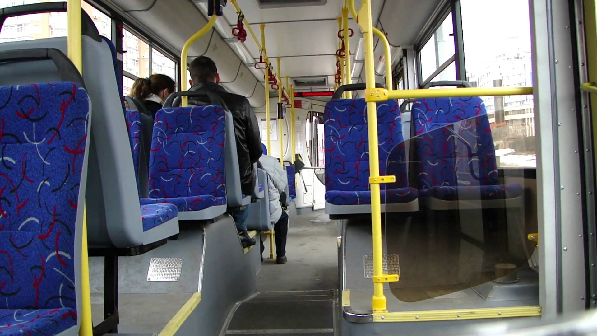 В Чебоксарах женщина забыла в автобусе сумку с 80 тысячами рублей