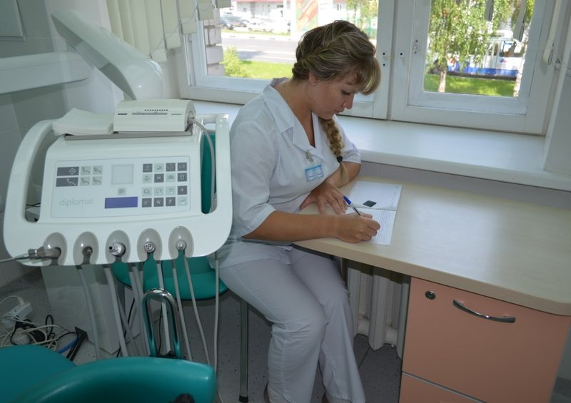 В Чувашии врачи и преподаватели вузов официально получают более 50 тысяч рублей
