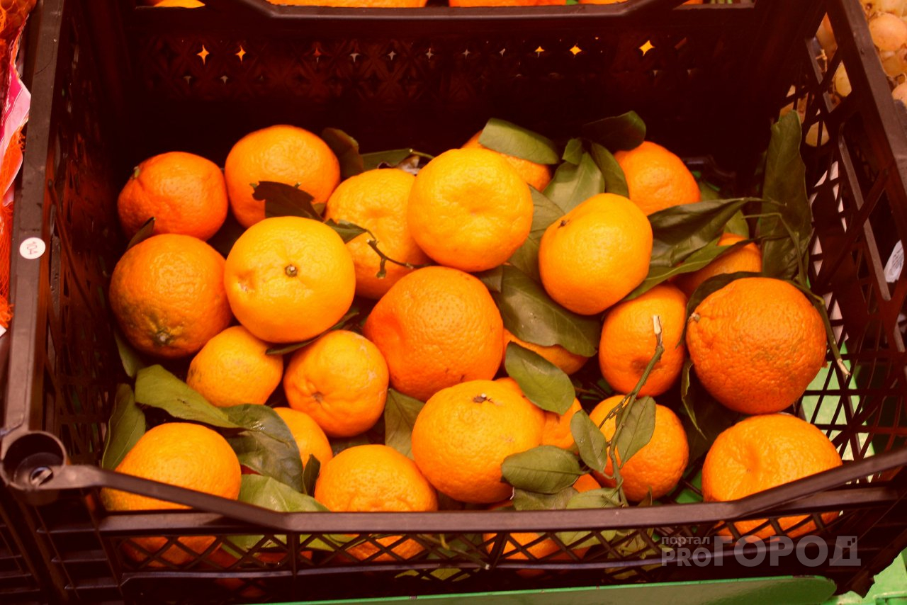 Сколько мандаринов можно купить на среднюю зарплату в Чувашии