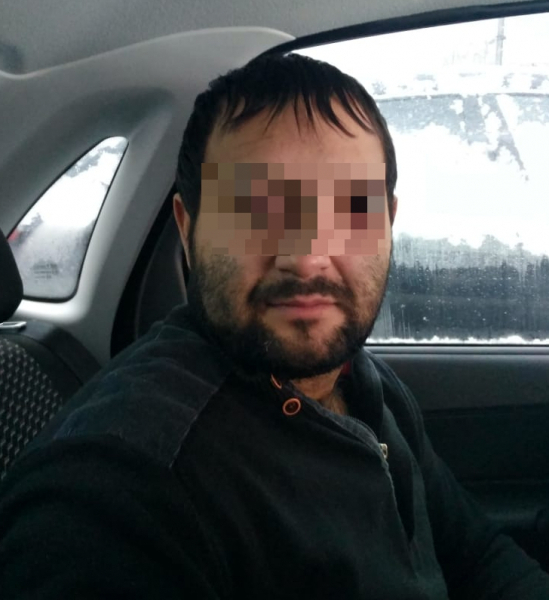 В Новочебоксарск под конвоем доставили подозреваемого в серии преступлений