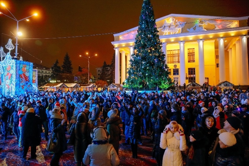 Стало известно, сколько чебоксарцев встретили Новый год на Красной площади