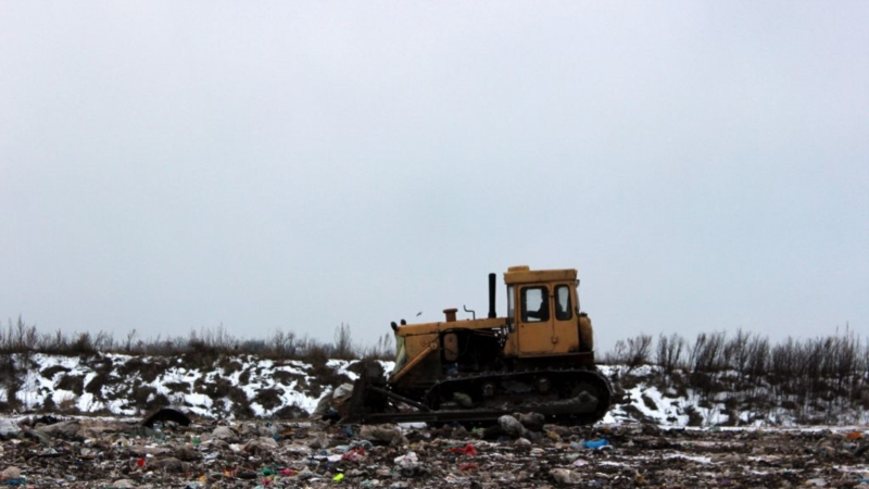 На мусорном полигоне Алатыря нашли многочисленные нарушения охраны природы
