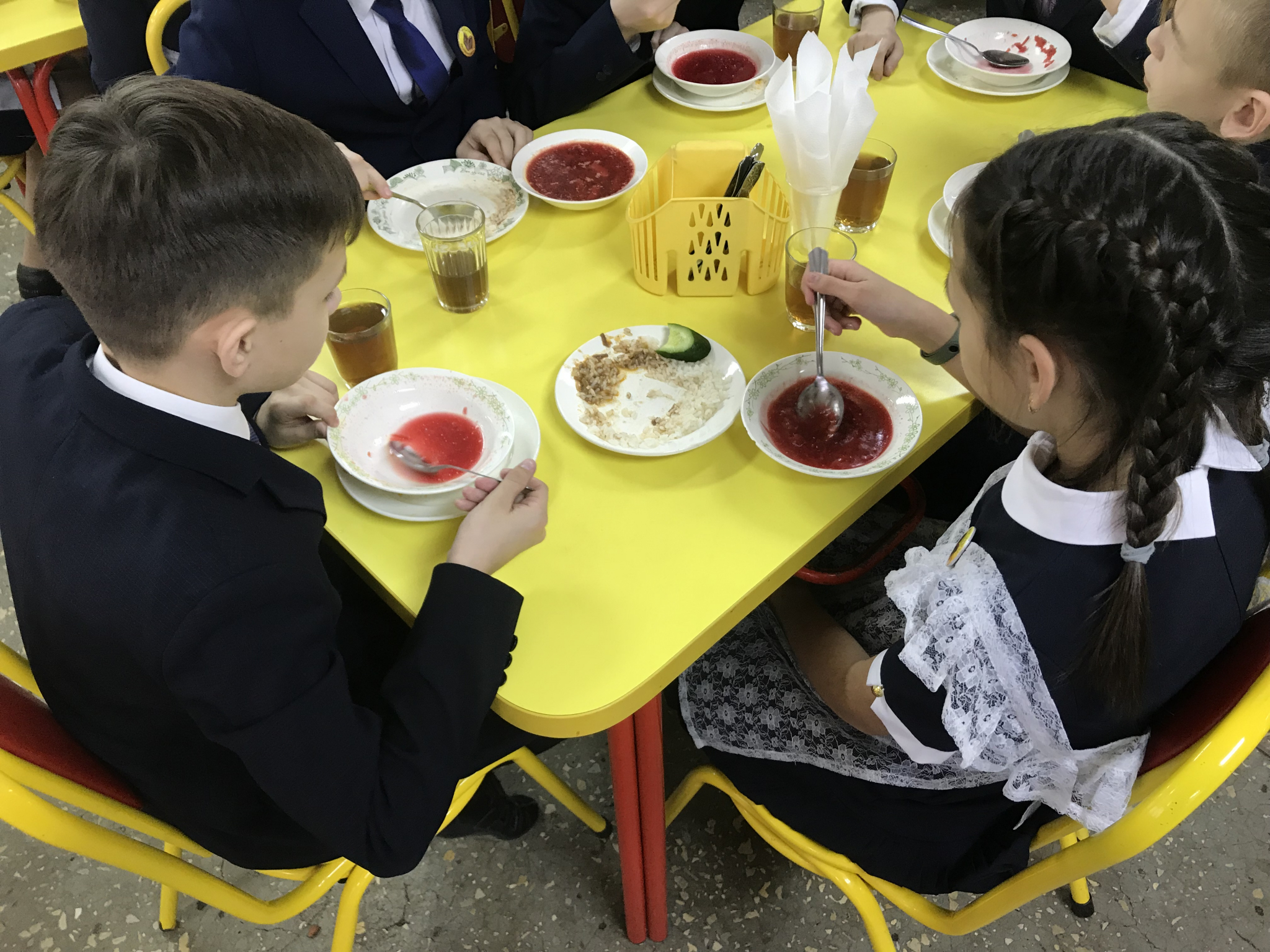 В Чебоксарах кулинары представили новые блюда для школьных столовых