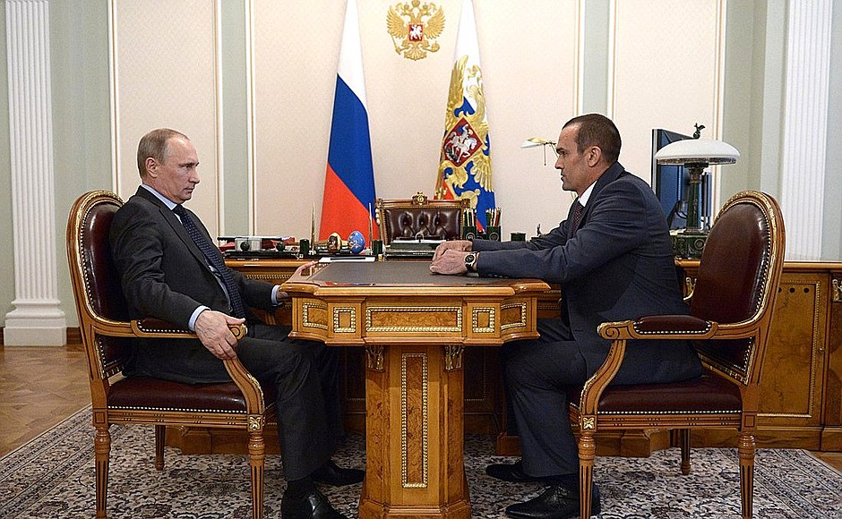 Путин поздравил Игнатьева и жителей Чувашии с Днем России, напомнив о долге