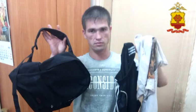 Житель Новочебоксарска напал на пенсионера и отнял хлеб, салат и киви