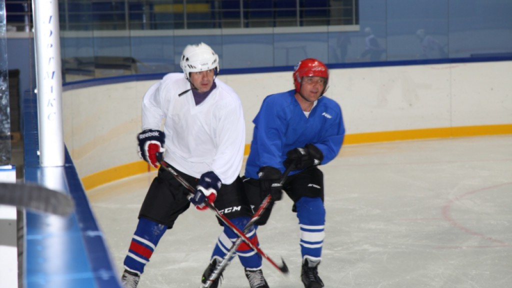 Ладыков соберет команду и выйдет на лед против «Стрижей»