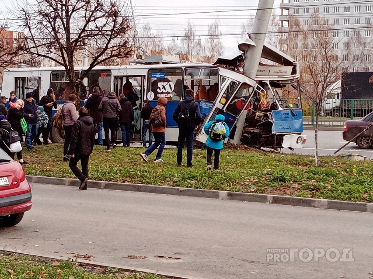 В аварии с троллейбусом, предварительно, пострадали 14 человек