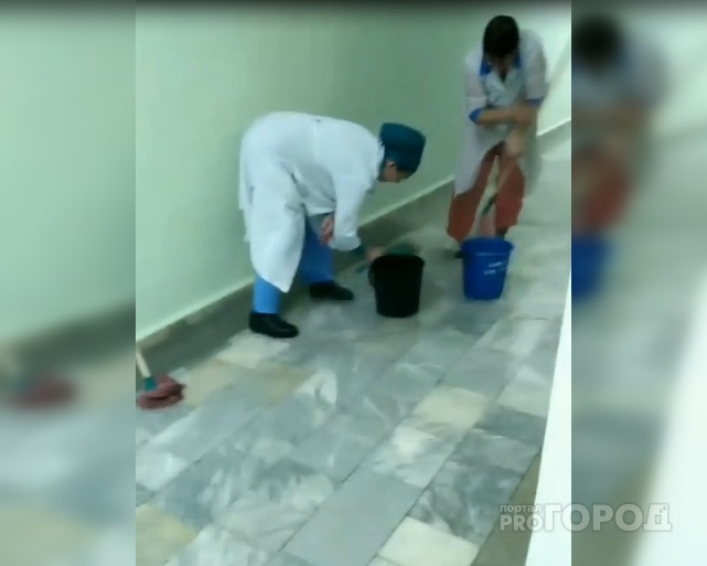 Стационар чебоксарской больницы затопило горячей водой