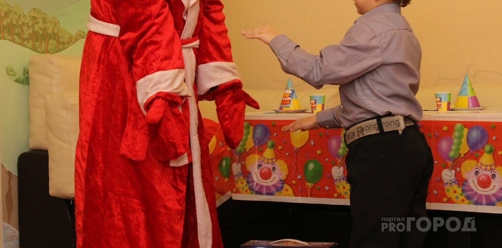Школьник из Чебоксар попросил у Деда Мороза теплую куртку 44-го размера