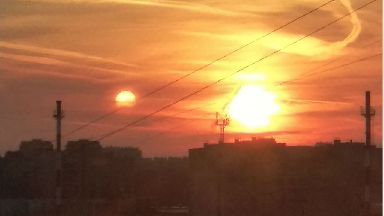 Два солнца увидели на закате жители Чебоксар