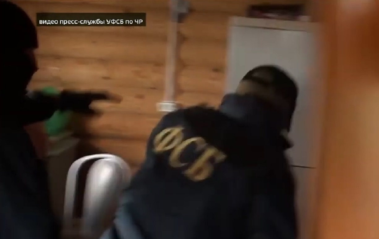 ФСБ задержала в Чувашии мужчину за религиозно-радикальное видео