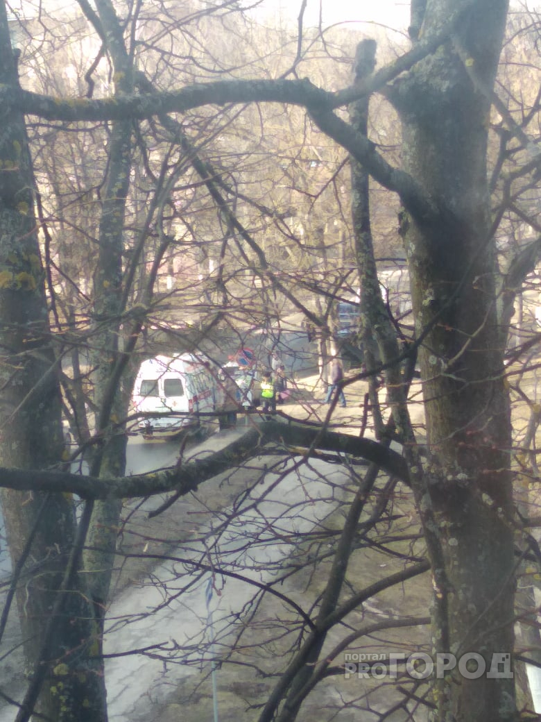 В Новочебоксарске мальчик перебегал дорогу и попал в больницу