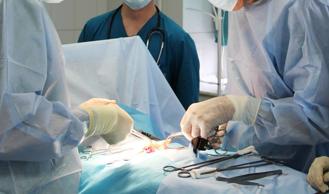 Чебоксарские врачи виртуозно провели сложнейшую операцию по удалению почки и тромба