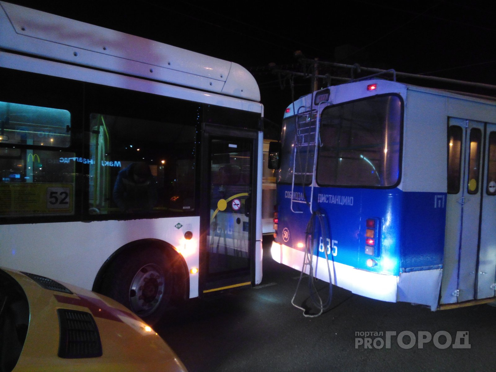 В Чебоксарах пассажирка автобуса сломала ребра