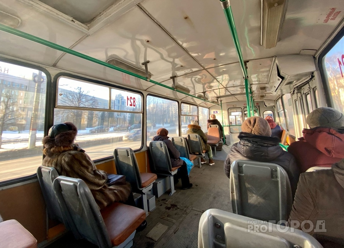 В Чувашии ковидный режим ослабили, но пассажиров без масок еще ловят