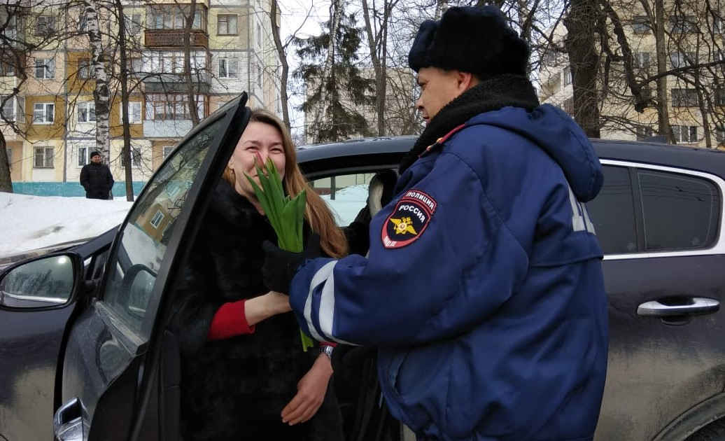 8 Марта женщин-водителей Новочебоксарска ждут подарки
