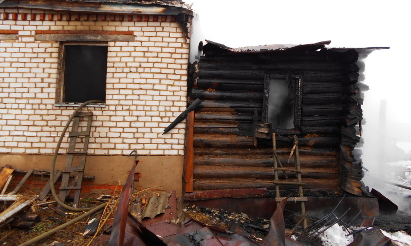 Пожары случились в двух городах и одной чувашской деревне, есть погибший