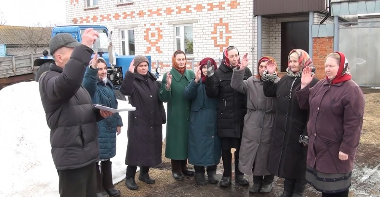 Жители чувашской деревни решили в знак протеста прекратить сдавать молоко по дешевке