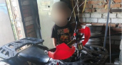 Восьмилетний мальчик катался по трассе на квадроцикле, который ему купила мама