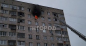 В Чебоксарах загорелась квартира в многоэтажном доме: "Очень много пожарных"
