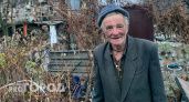 Пенсионер из Чувашии живет в доме, который построил из мусора: "Я состоятельный человек"