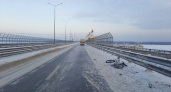 Водитель фургона сбил велосипедиста на мосту через Чебоксарскую ГЭС