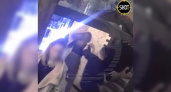 Чебоксарка атаковала мужчин в московском баре с осколком бокала в руке