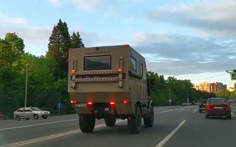 В Чебоксарах замечен немецкий грузовик, состоящий на вооружении НАТО