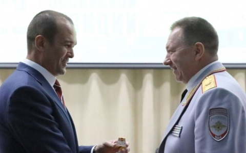 Экс-министр внутренних дел по Чувашии получил от Игнатьева награду