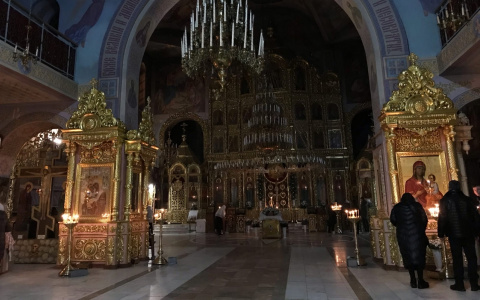 Как подготовили Владимирский собор к Рождественскому богослужению